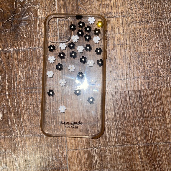 Clear Kate spade iPhone 11 case - Picture 2 of 2